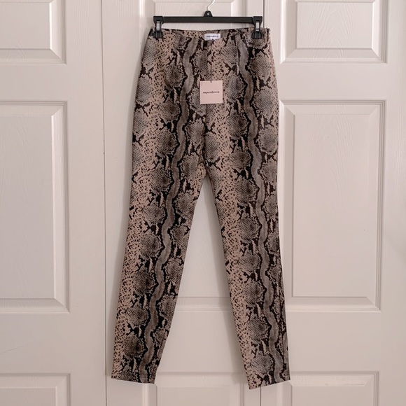 REVOLVE superdown Donna Snake Pant in Brown Snake Size XS - Picture 5 of 8